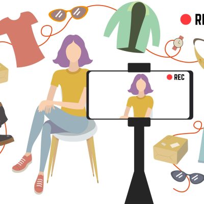 Illustration einer Frau, die sich von einem Smartphone filmen lässt. Im Hintergrund sind einige Kleidungsstücke und Accessoires zu sehen.